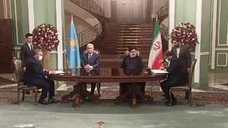 امضای توافقنامه‌های همکاری اقتصادی میان ایران و قزاقستان