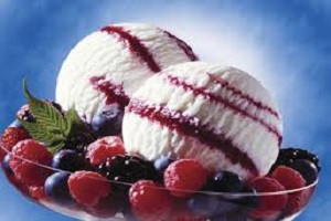 بستنی پرطرفدارتر از همیشه در روزهای گرم سال