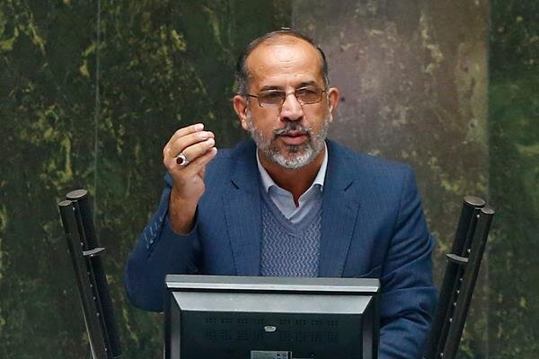 وضعیت زیرساخت‌های درمانی و بهداشتی در کلانشهر‌ها نامناسب است