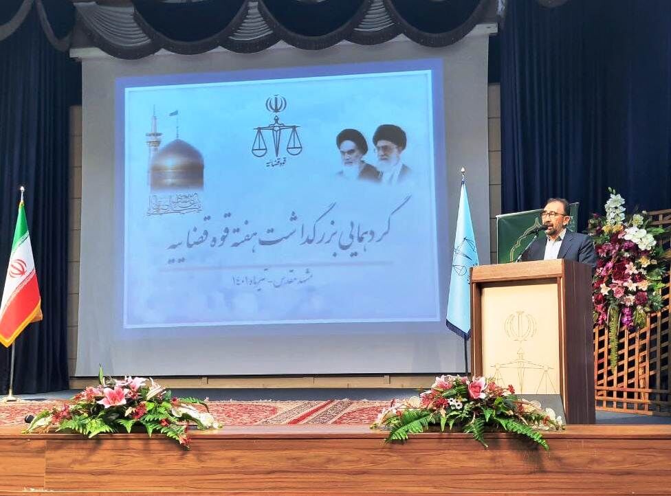 مبنای قیمت کالا‌ها و خدمات باید تعیین و قیمت های قبلی اصلاح شود