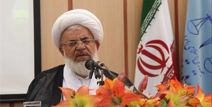 نحوه وصول مالیات از کسبه فاقد درآمد نیازمند بازنگری است