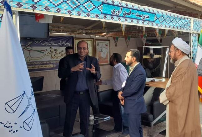 برپایی نمایشگاه دستاوردهای اداره کل ثبت اسناد یزد