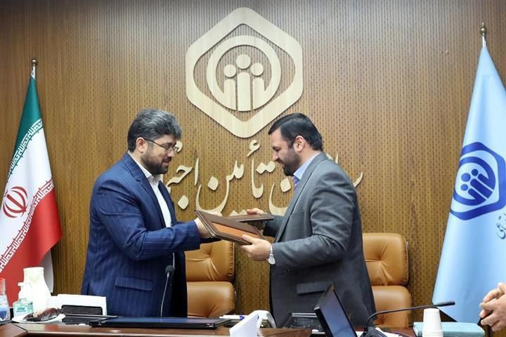 امضای تفاهمنامه طرح بیمه دانشجویان