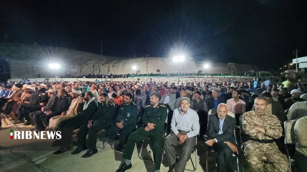 یادواره سرداران و ۴۶ شهید روستای شهید آباد فارس