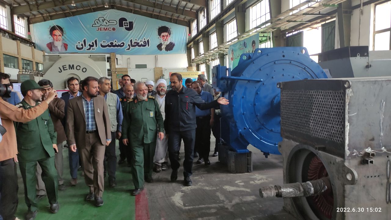 بازدید جانشین فرماندهی سپاه کشور از صنایع شهرستان جوین