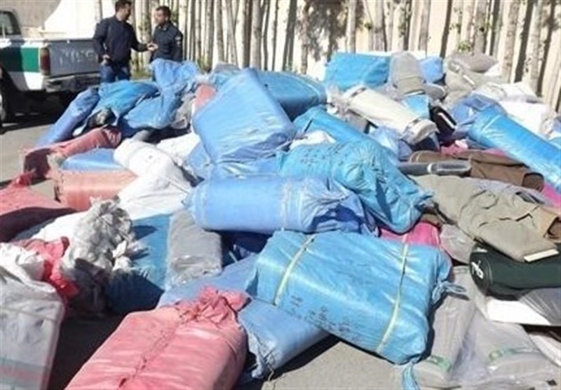 محموله پارچه قاچاق در تنگستان متوقف شد