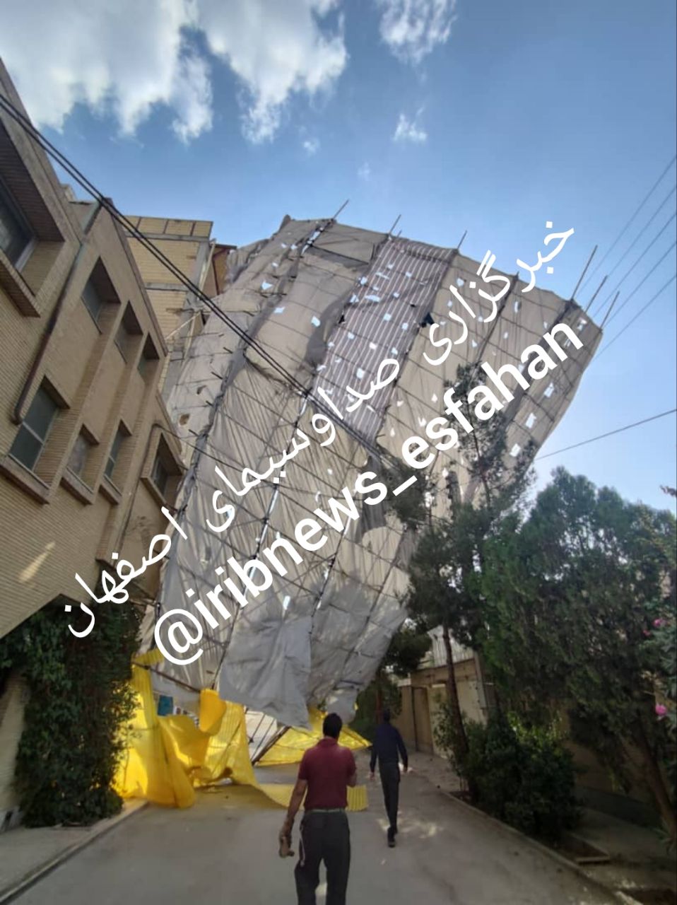 حادثه سقوط داربست ختم به خیر شد