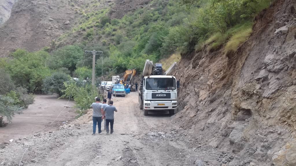 بازگشایی راه ۶ روستای انگوران چالوس تا پایان امروز