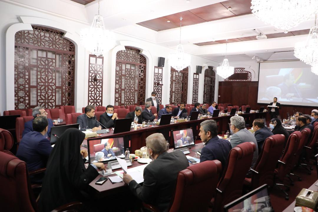 جذابیت‌ها و امتیازات مناطق آزاد را با مالیات بر ارزش افزوده زایل کرده ایم