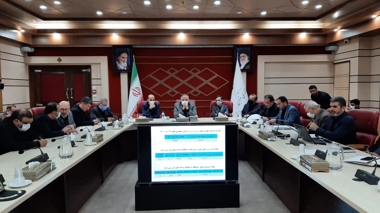 متاسفانه در حوزه تنظیم بازار چالش اساسی داریم