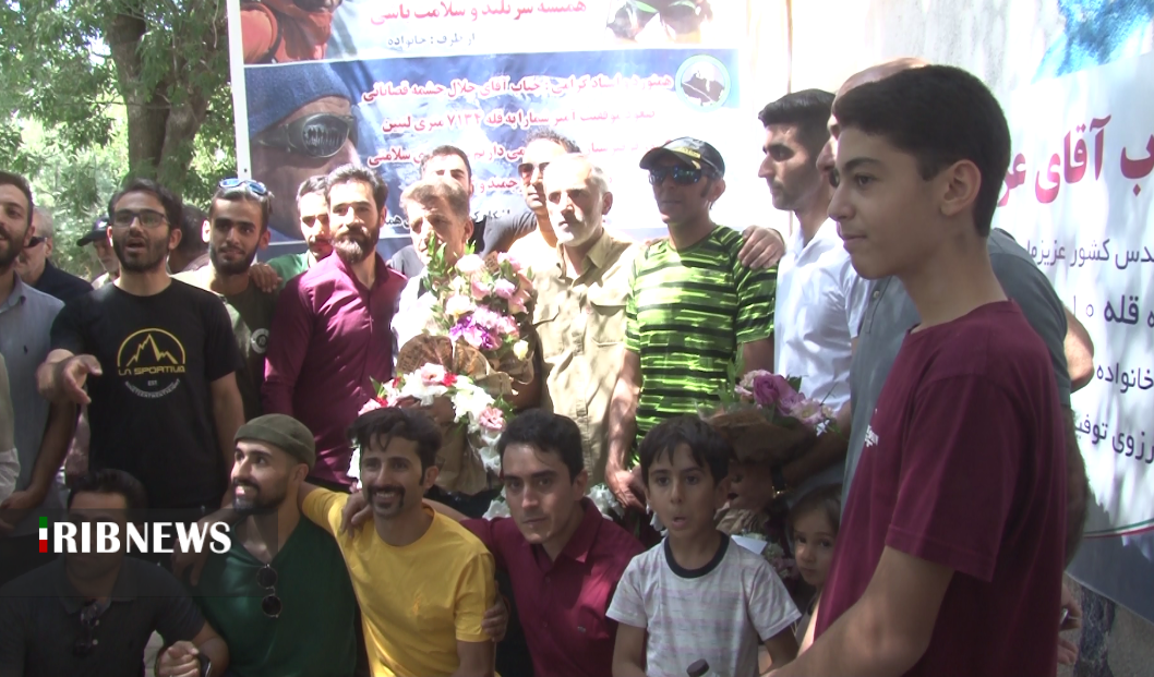 درخشش کوهنورد همدانی بر قله خانتانگری قرقیزستان