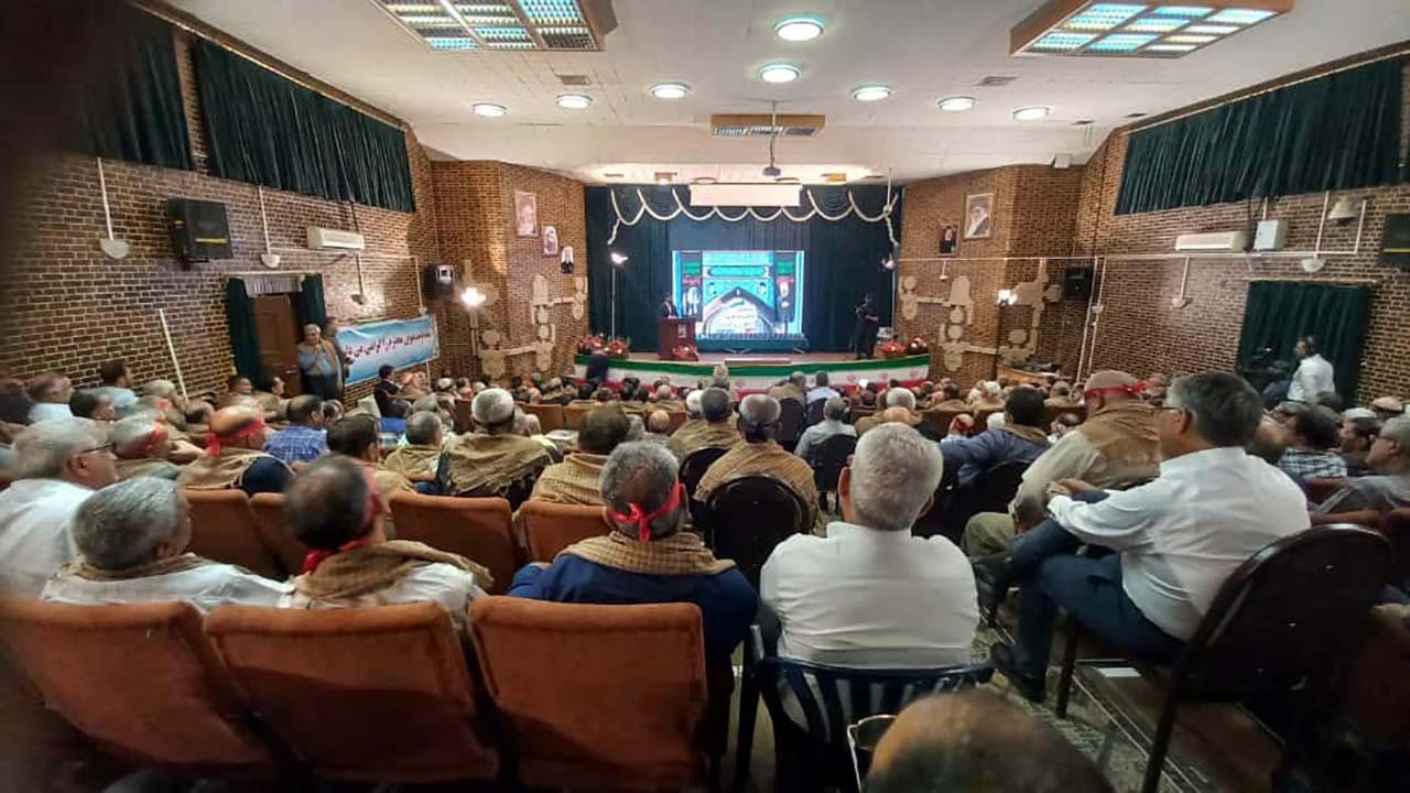 همایش تجلیل از ازادگان در کرمان