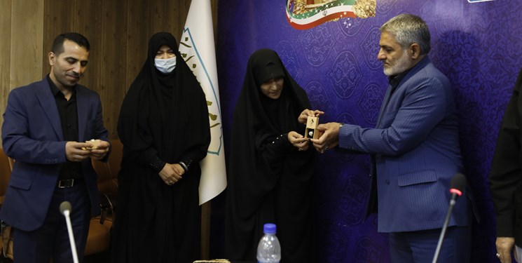 بانوی آمر به معروف یزدی سفیر کشوری جهاد تبیین طرح عفاف و حجاب شد