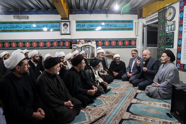 مشکلات استان لرستان با وحدت و همدلی برطرف می‌شود